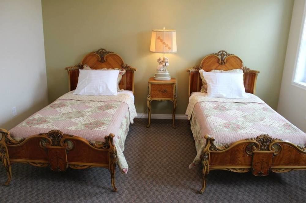 Onanole Honeycomb Bed & Breakfast מראה חיצוני תמונה